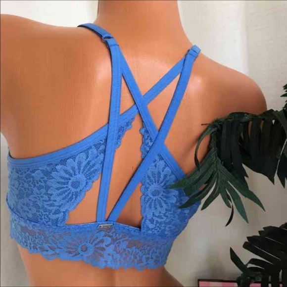 PINK Victoria's Secret Other - NWT- VS PINK  PUSH UP LACE  BRALETTE- 1 LEFT